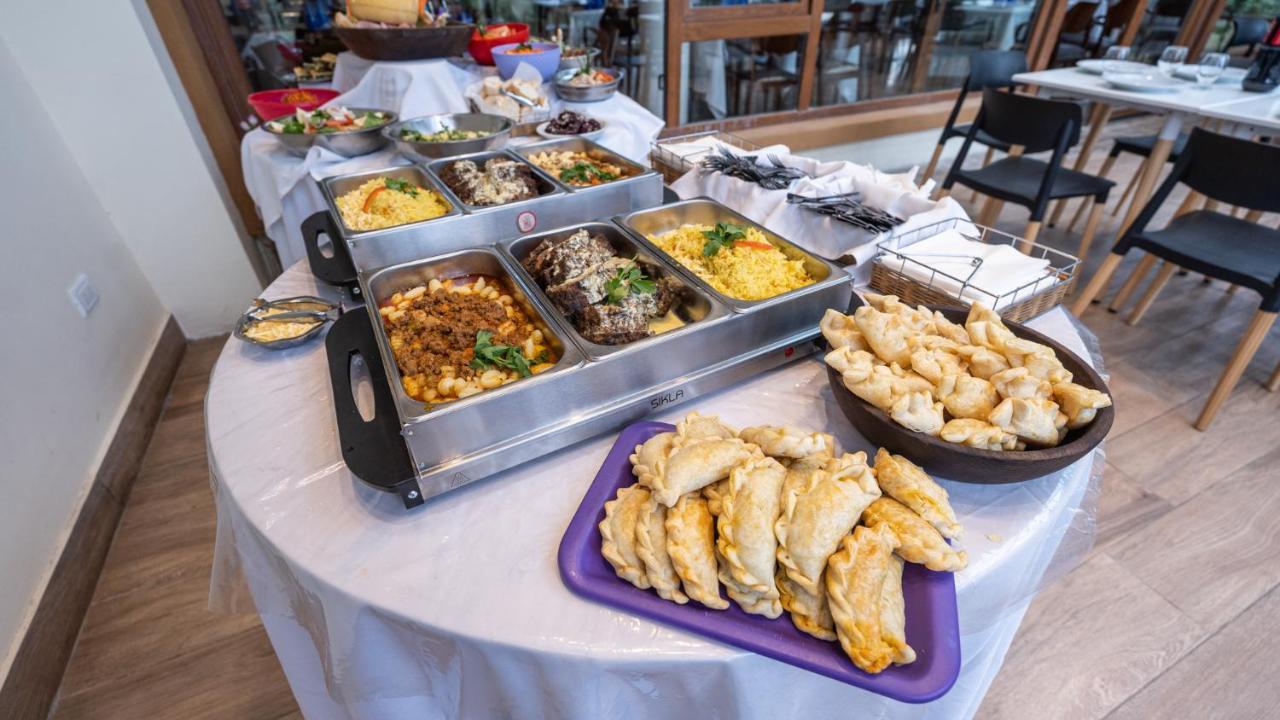 Los Espinillos Hotel Y Spa 비야카를로스파스 외부 사진